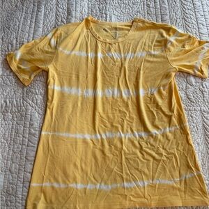 NWOT Zyia Yellow and White Tie-Dye Tee